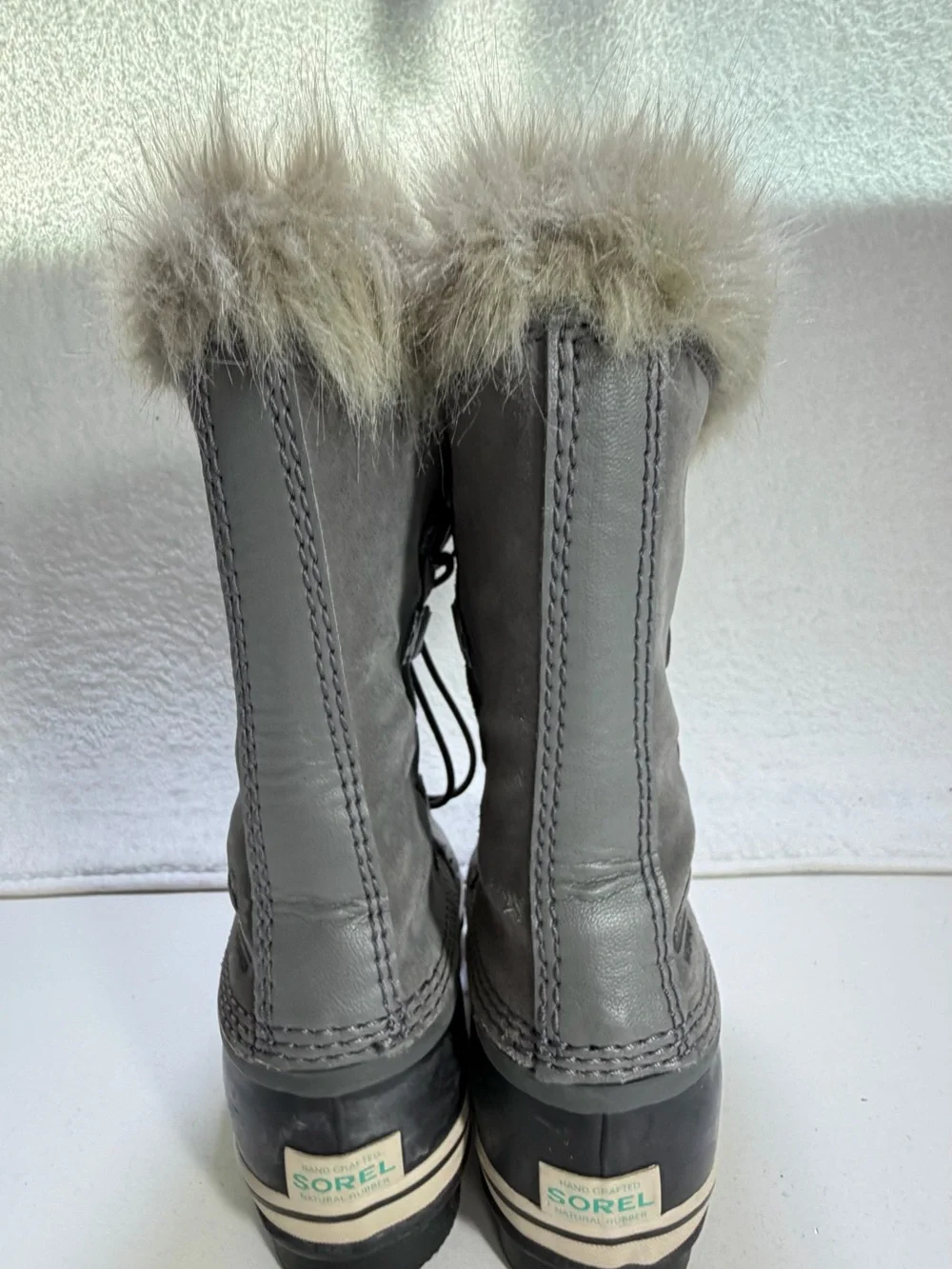 Sorel Joan of Arctic Waterproof Snow Boots Quarry Gray Youth Size 4 winter boots